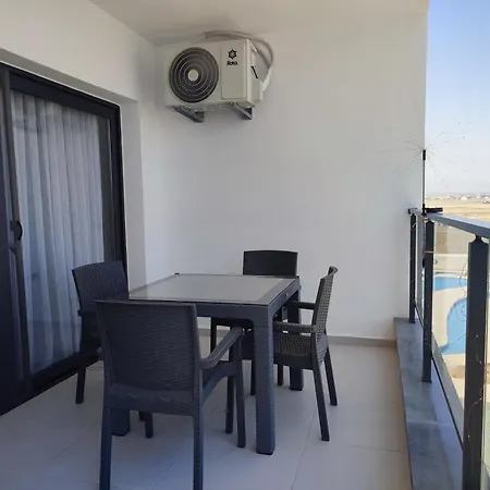 A Comfortable In Caesar & Apartamento Trikomo